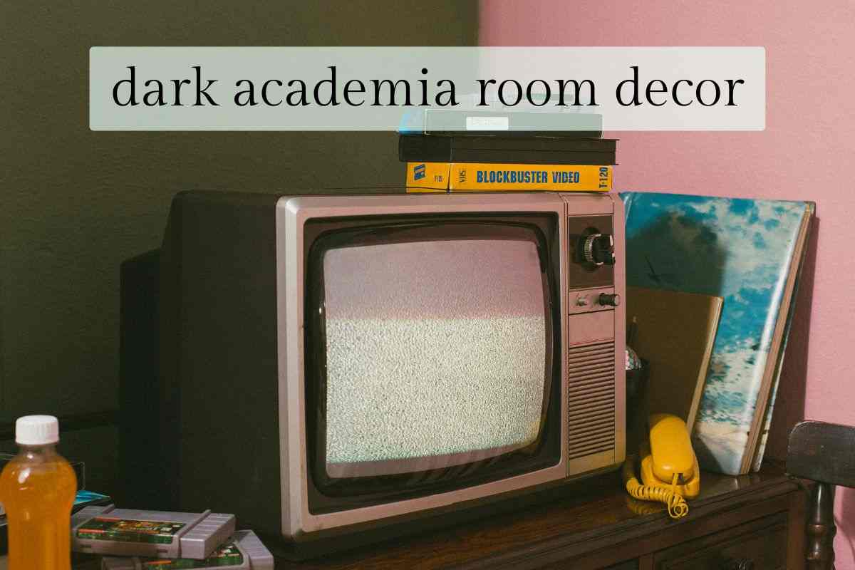 dark academia dorm room aesthetic